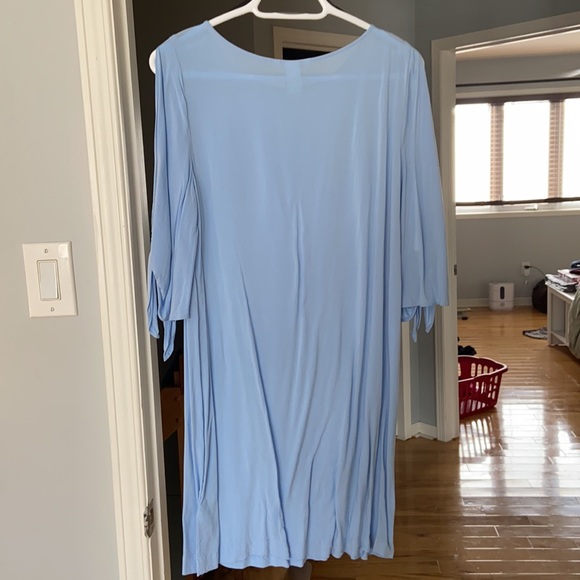 H&M lightweight Dress - Picture 3 of 3